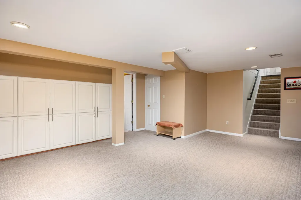 32647 Hees Street Livonia City MI 48150