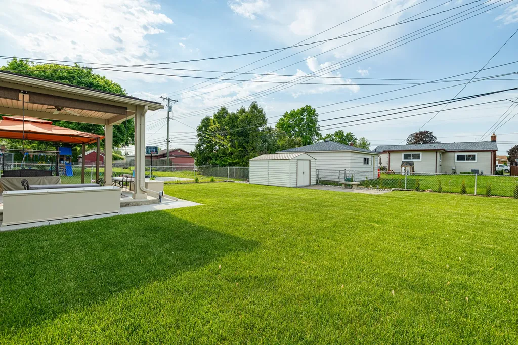 32647 Hees Street Livonia City MI 48150