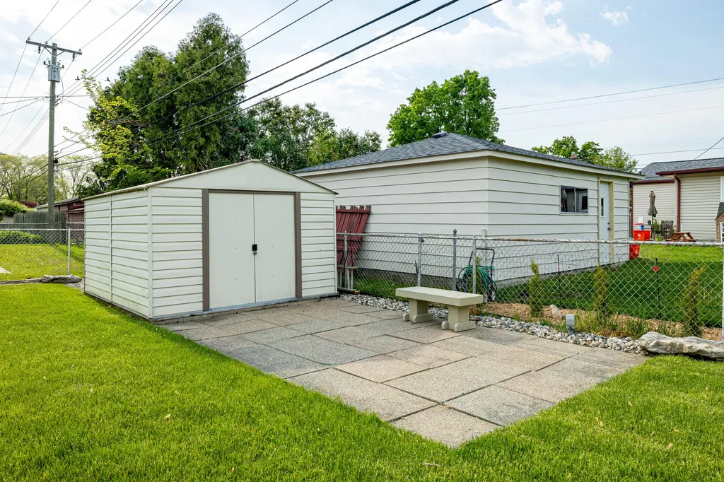 32647 Hees Street Livonia City MI 48150