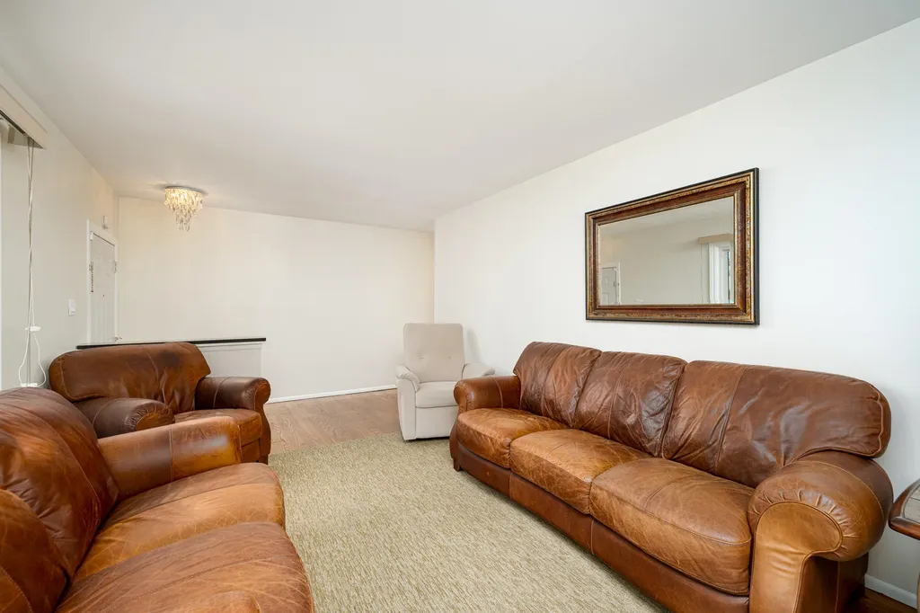 32647 Hees Street Livonia City MI 48150