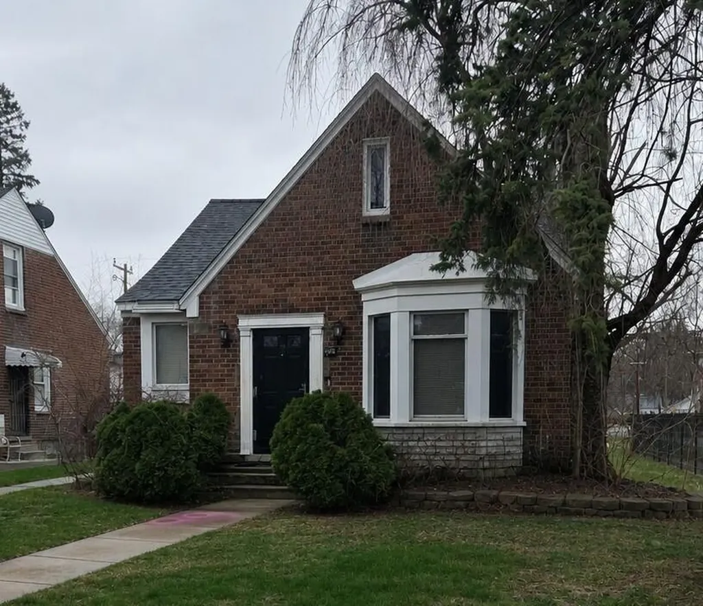 17251 Fielding Street Detroit City MI 48219