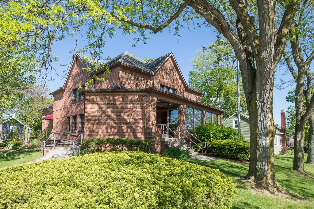 201 S Ann Arbor Street Saline City MI 48176