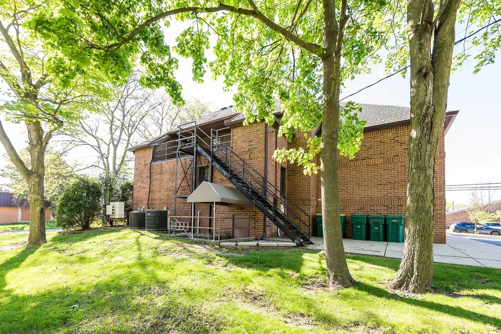 201 S Ann Arbor Street Saline City MI 48176