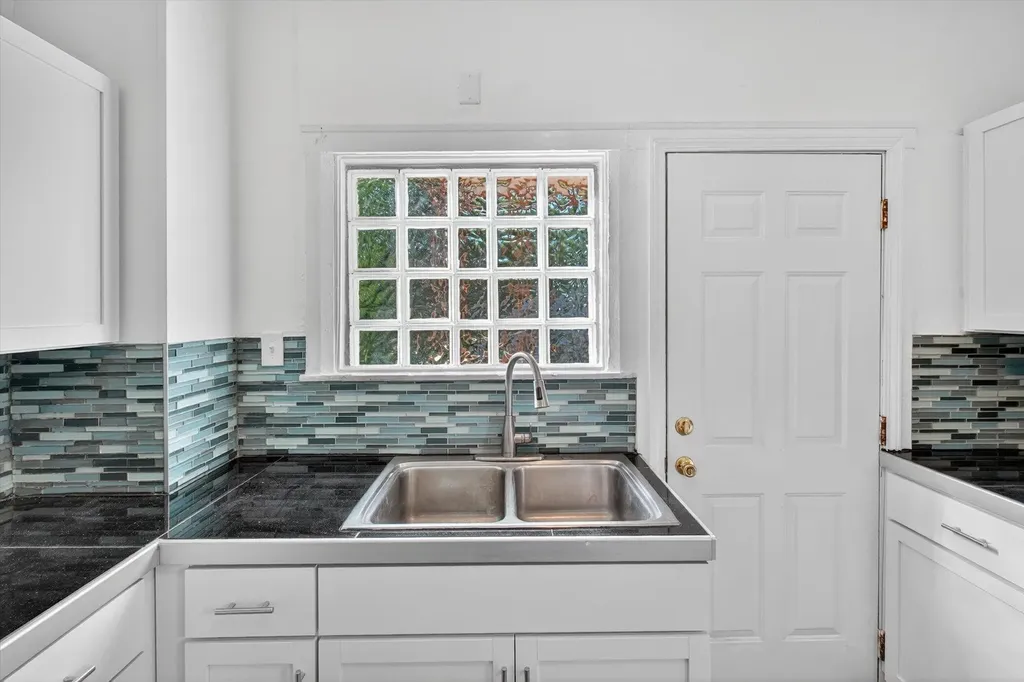 57 Richton Street Highland Park City MI 48203