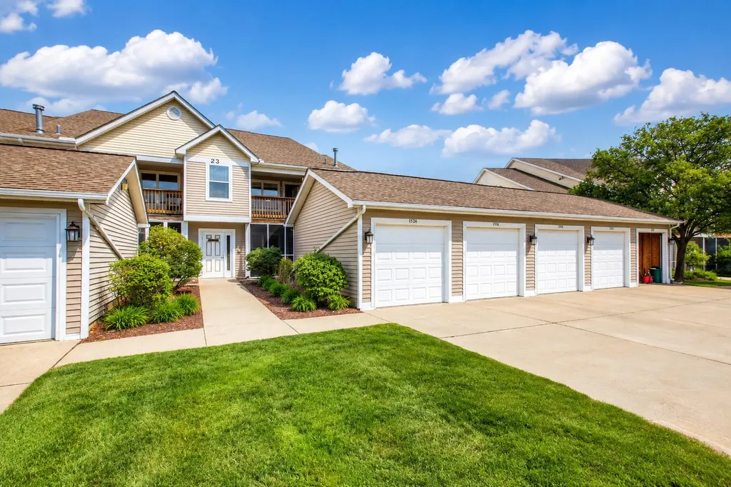 1526 Long Meadow Trail Pittsfield Charter Township MI 48108