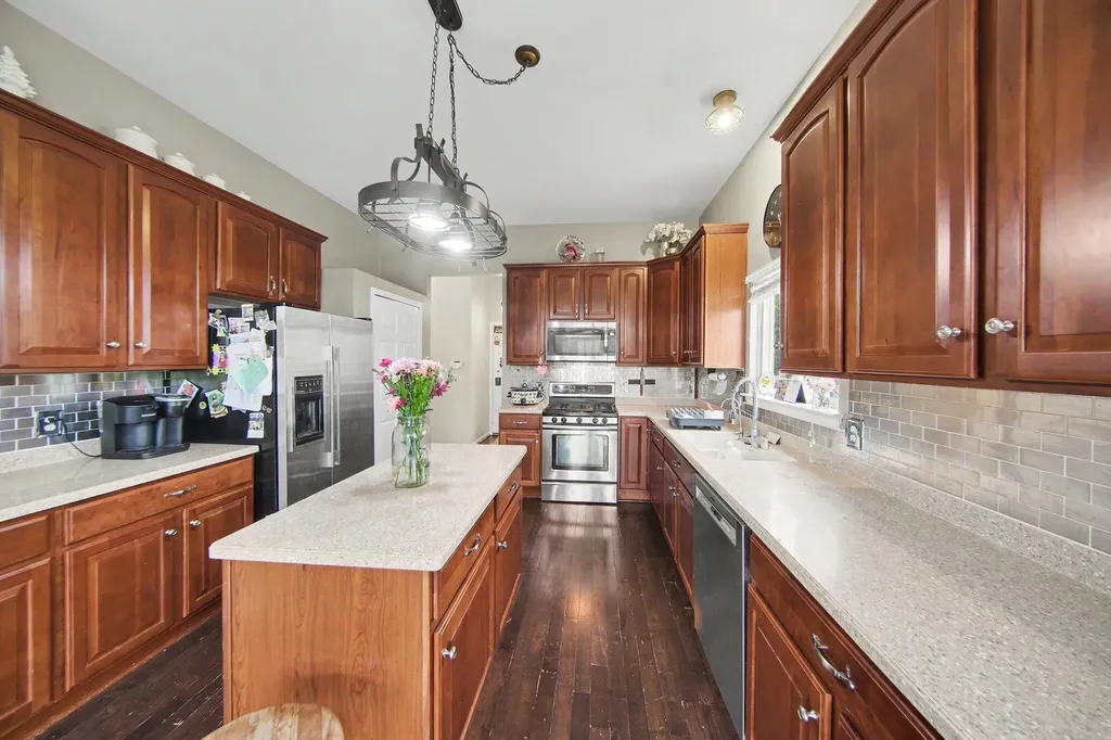 627 Jefferson Lane Milan City MI 48160