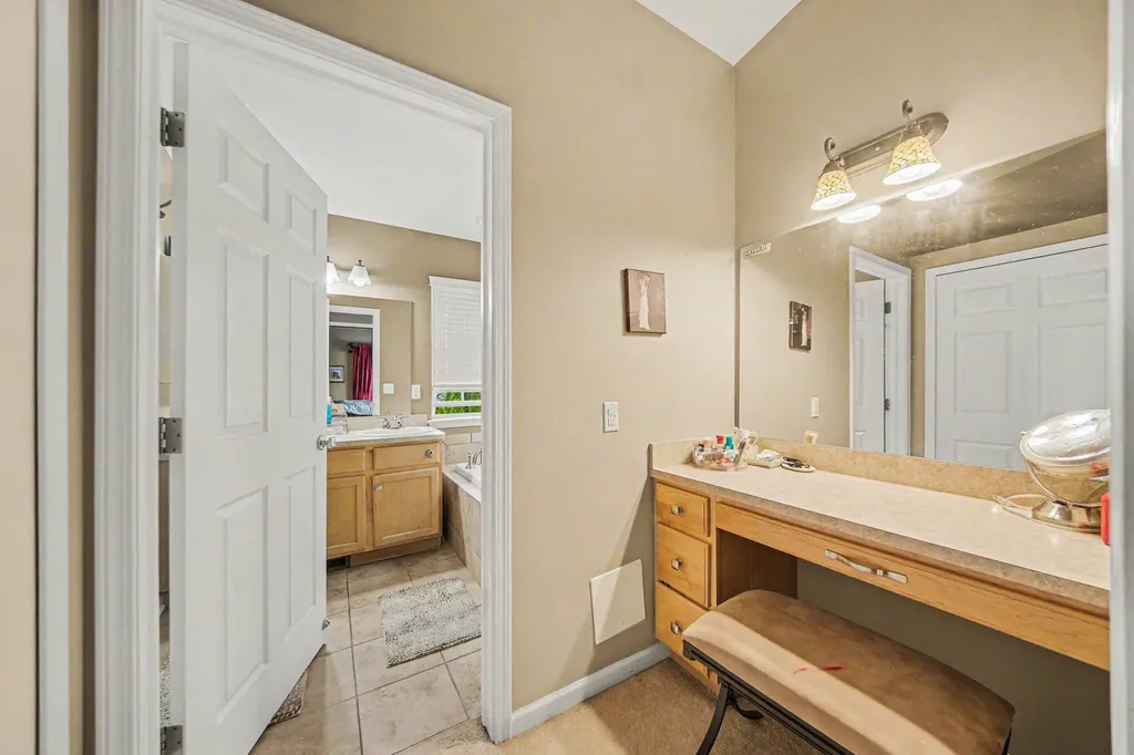 627 Jefferson Lane Milan City MI 48160