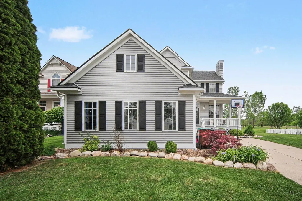 627 Jefferson Lane Milan City MI 48160