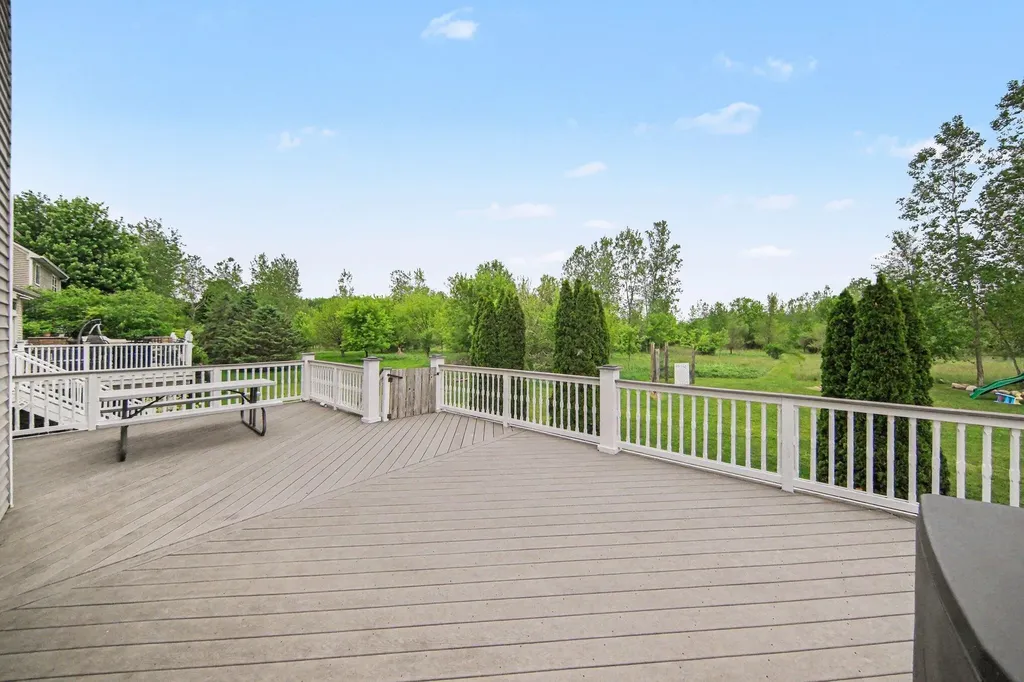 627 Jefferson Lane Milan City MI 48160