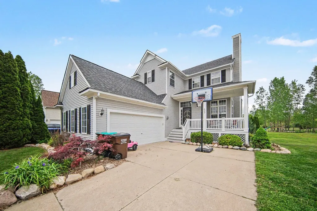627 Jefferson Lane Milan City MI 48160