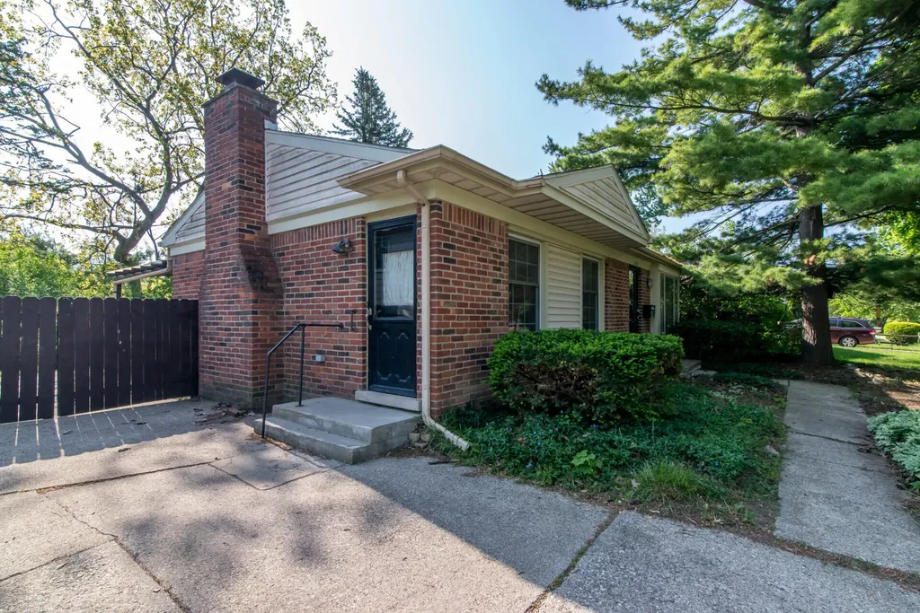 2432 Nixon Road Ann Arbor City MI 48105