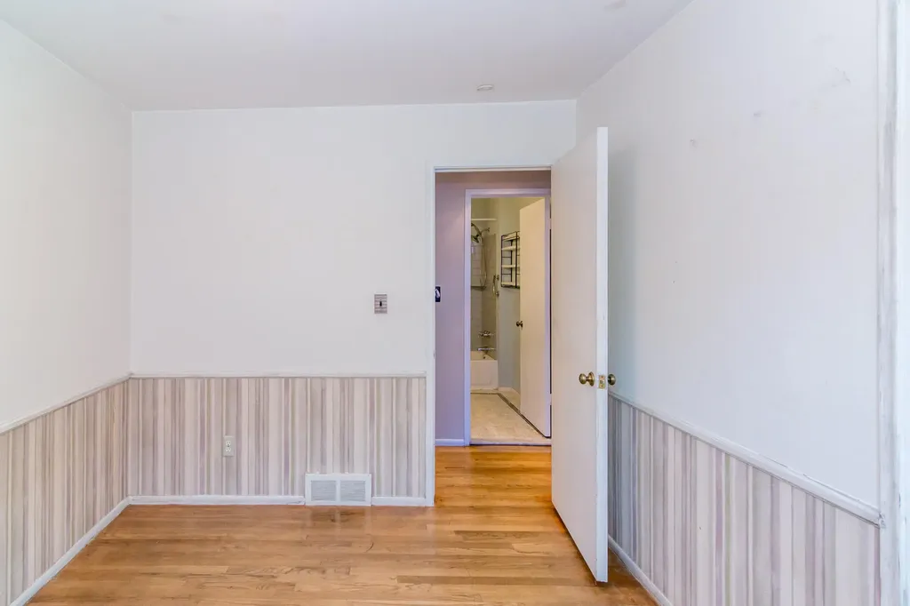 2432 Nixon Road Ann Arbor City MI 48105