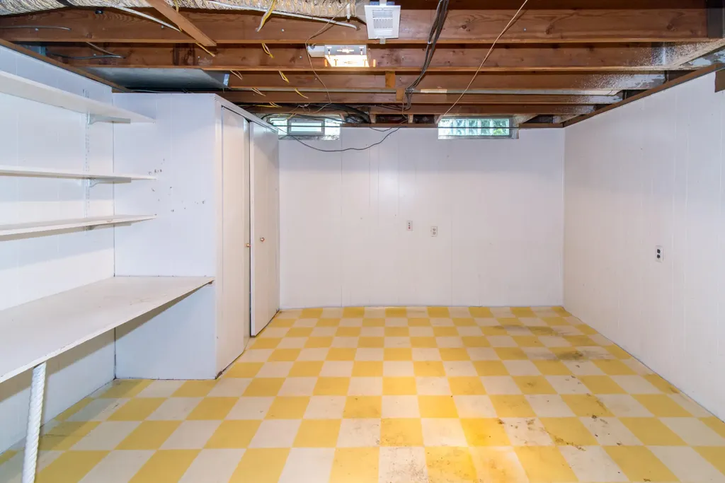 2432 Nixon Road Ann Arbor City MI 48105