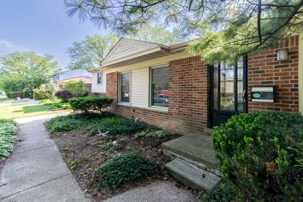 2432 Nixon Road Ann Arbor City MI 48105