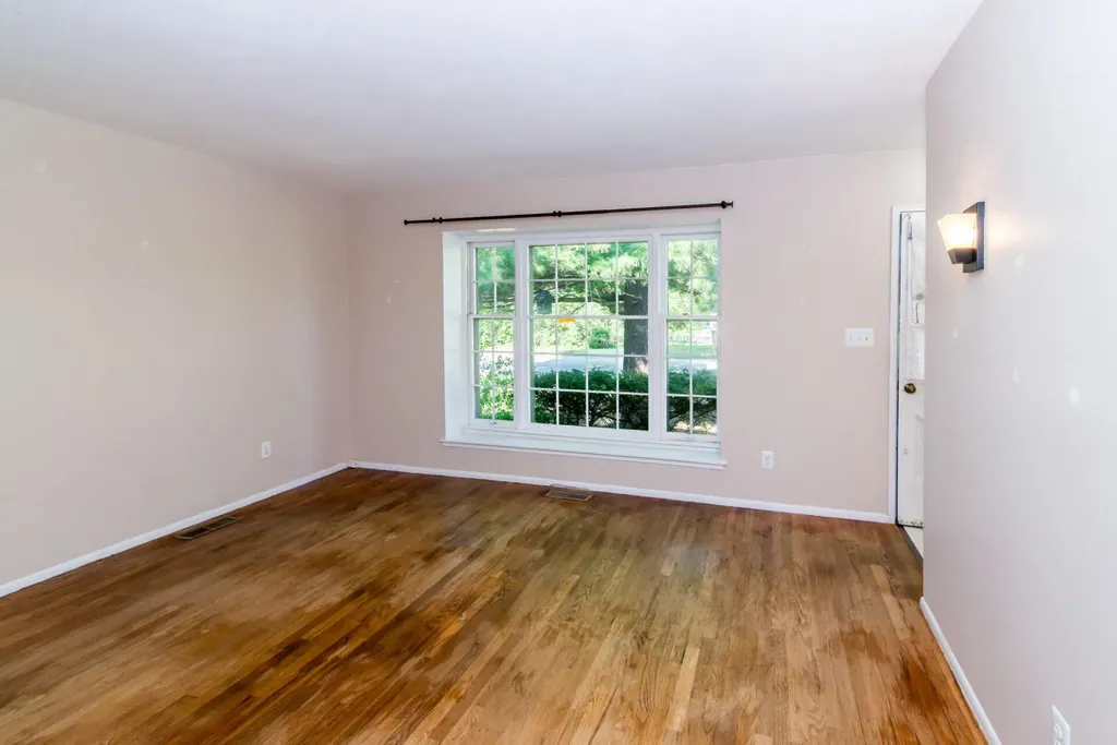 2432 Nixon Road Ann Arbor City MI 48105