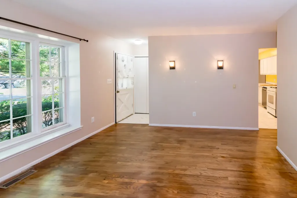2432 Nixon Road Ann Arbor City MI 48105