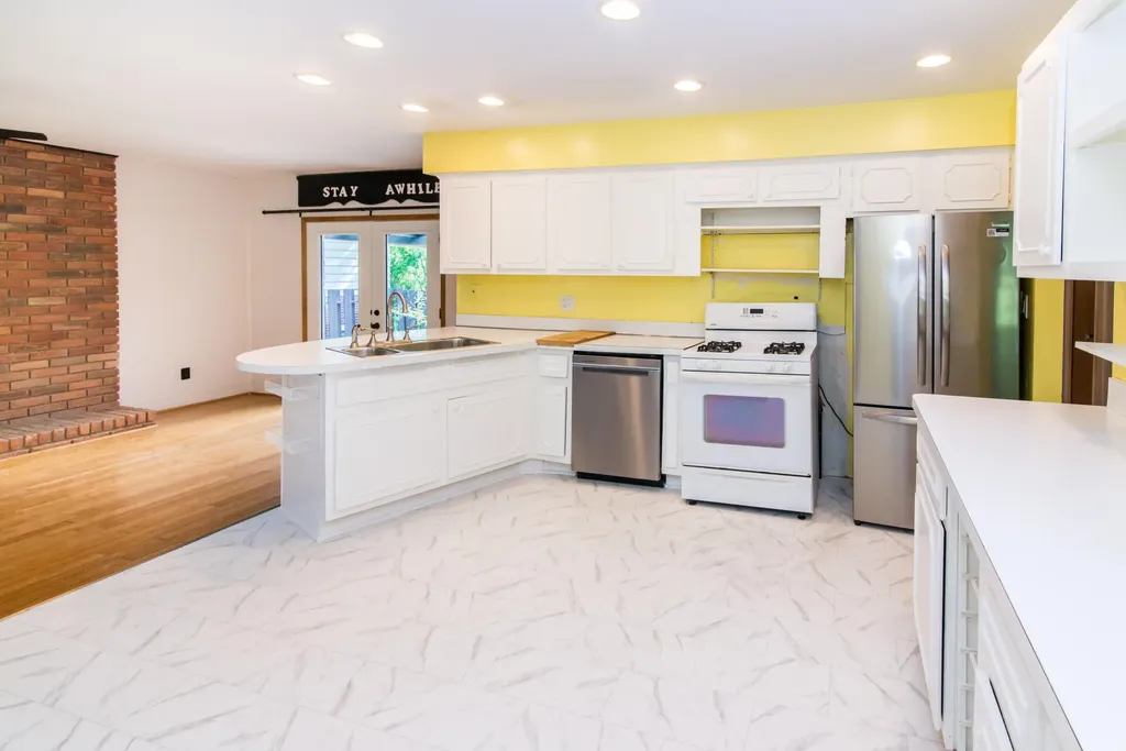 2432 Nixon Road Ann Arbor City MI 48105