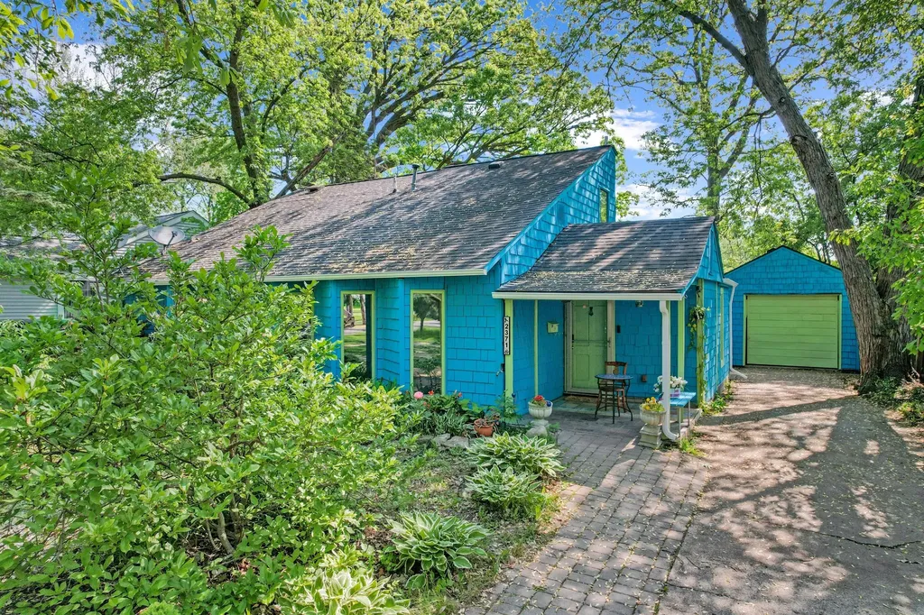 2371 Yost Boulevard Ann Arbor City MI 48104