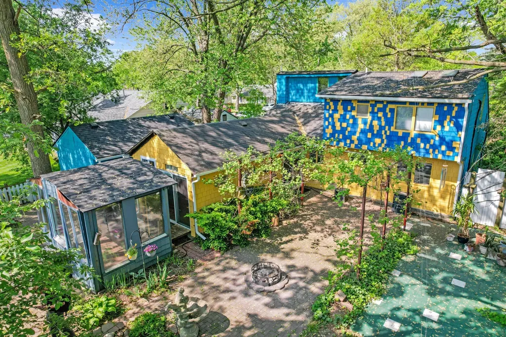 2371 Yost Boulevard Ann Arbor City MI 48104