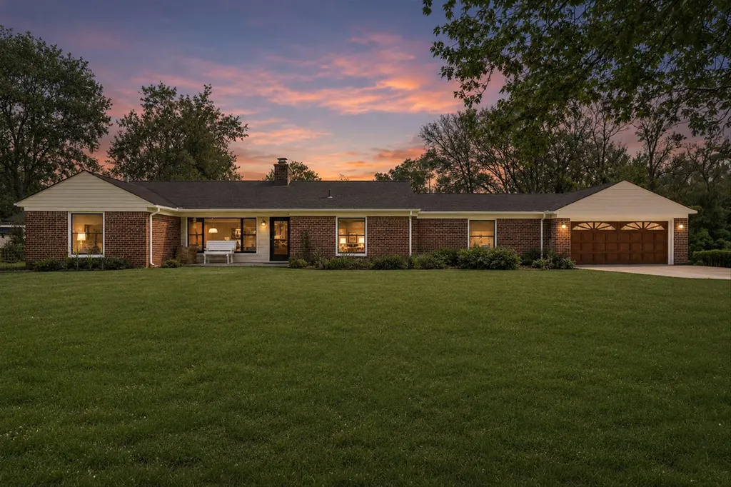 16195 Madoline Street Beverly Hills Village MI 48025