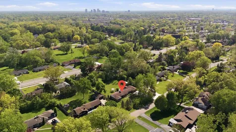 16195 Madoline Street Beverly Hills Village MI 48025