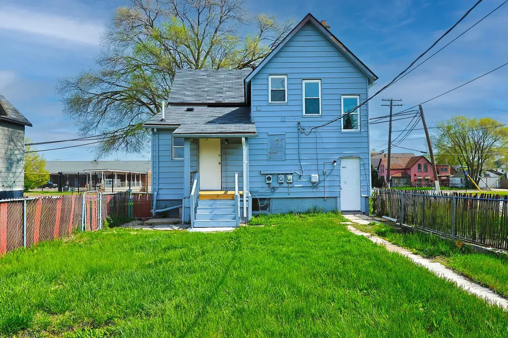 28 E Henry Street River Rouge City MI 48218