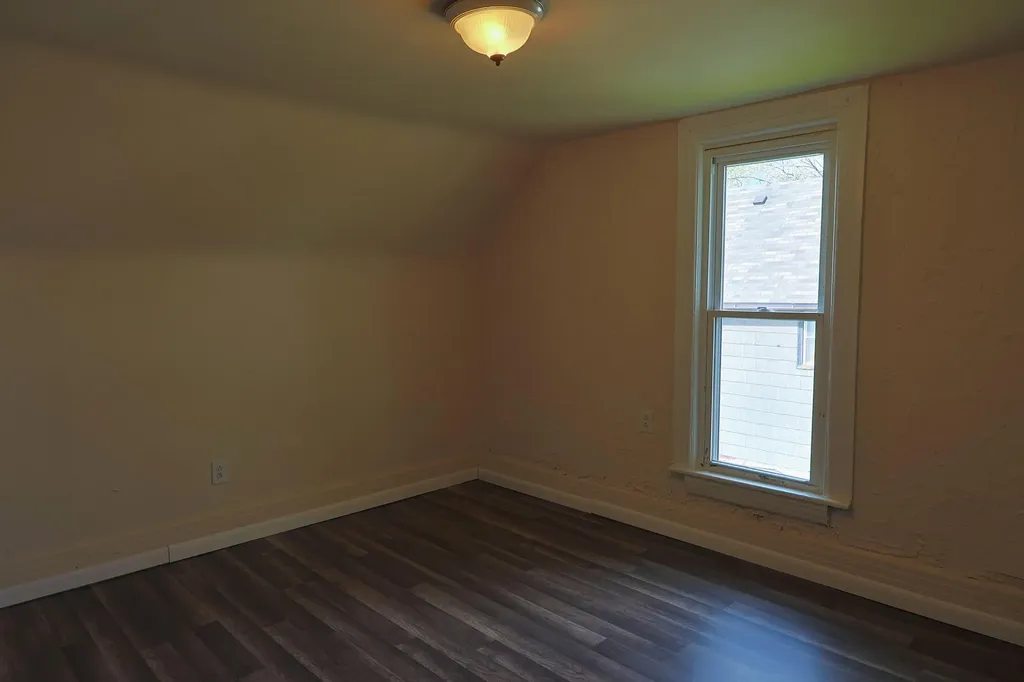 28 E Henry Street River Rouge City MI 48218