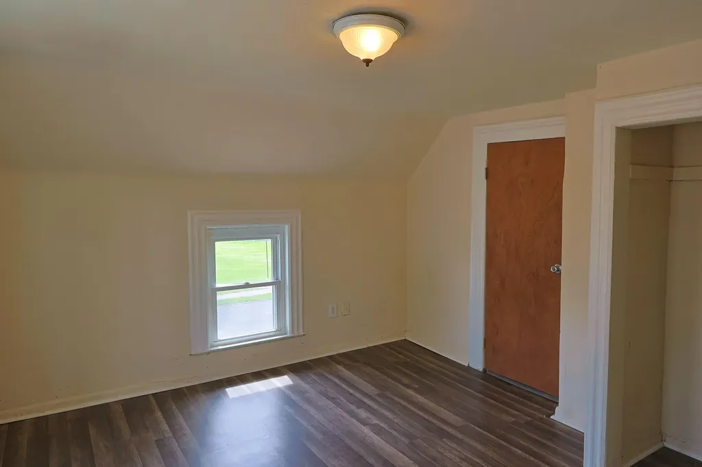 28 E Henry Street River Rouge City MI 48218