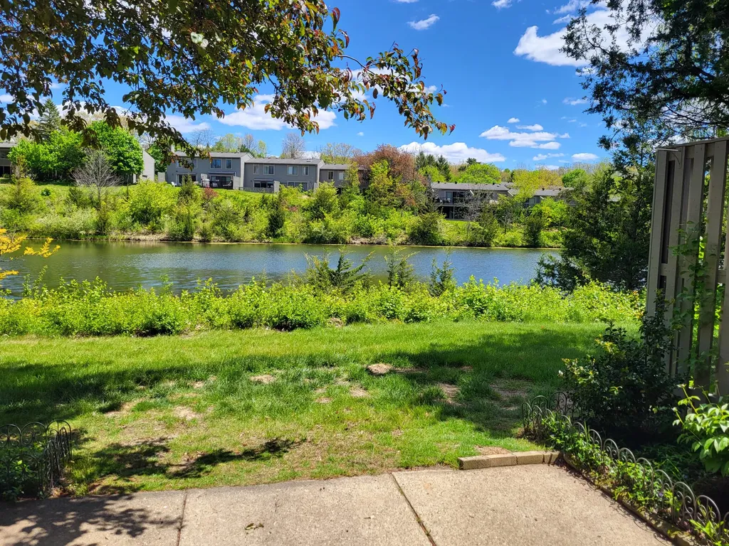 740 Peninsula Court Ann Arbor City MI 48105