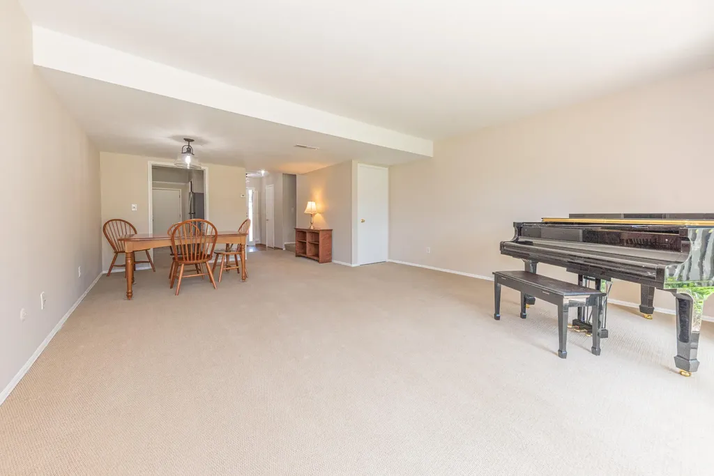 740 Peninsula Court Ann Arbor City MI 48105