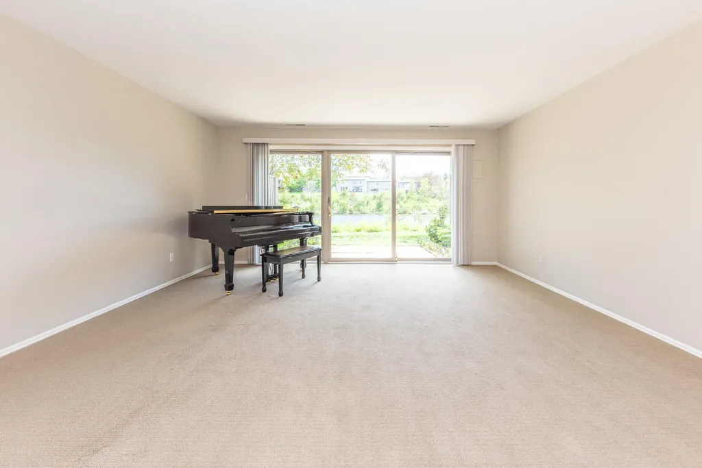 740 Peninsula Court Ann Arbor City MI 48105