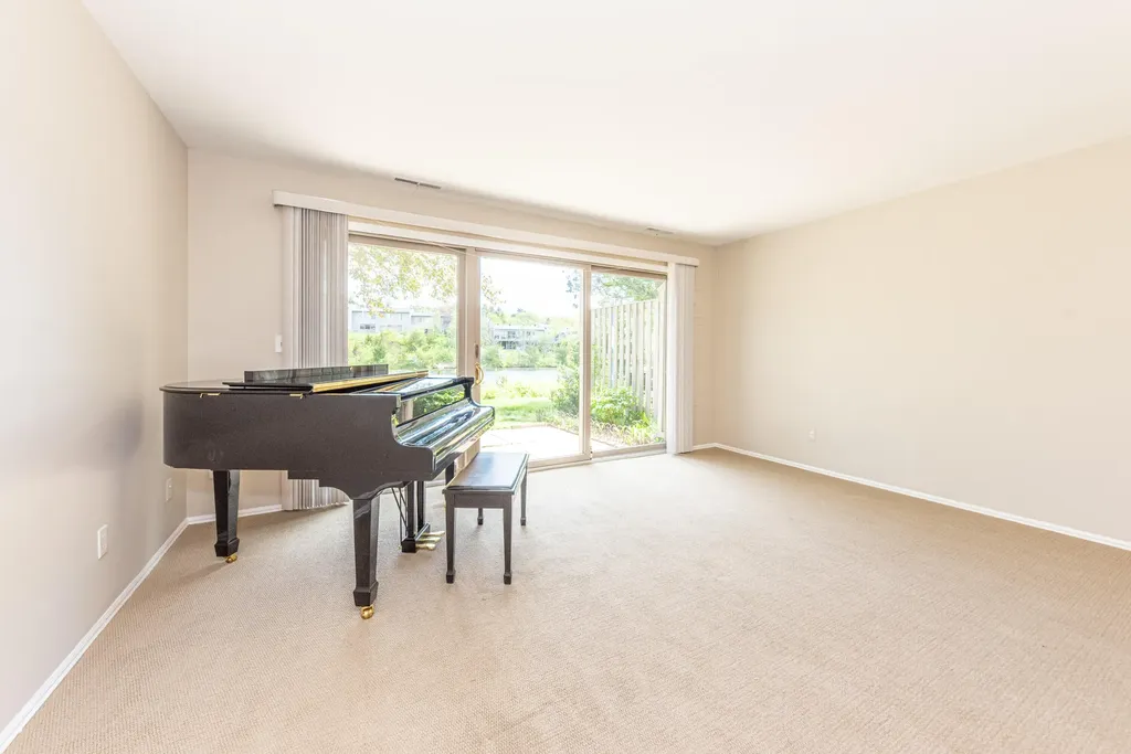 740 Peninsula Court Ann Arbor City MI 48105