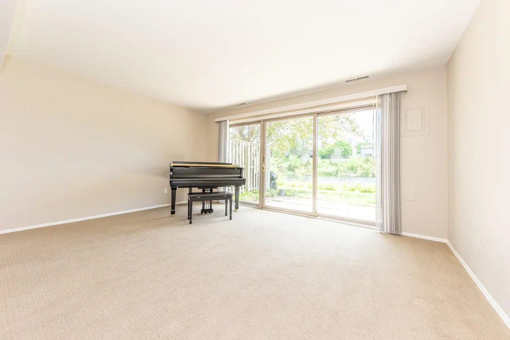 740 Peninsula Court Ann Arbor City MI 48105