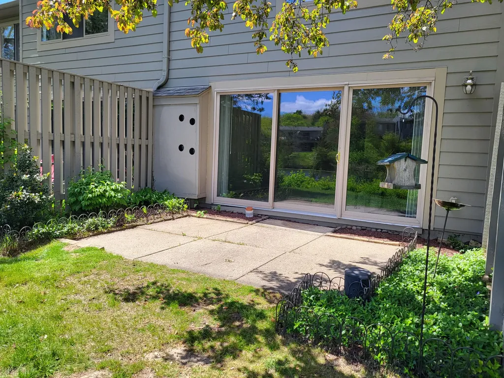 740 Peninsula Court Ann Arbor City MI 48105