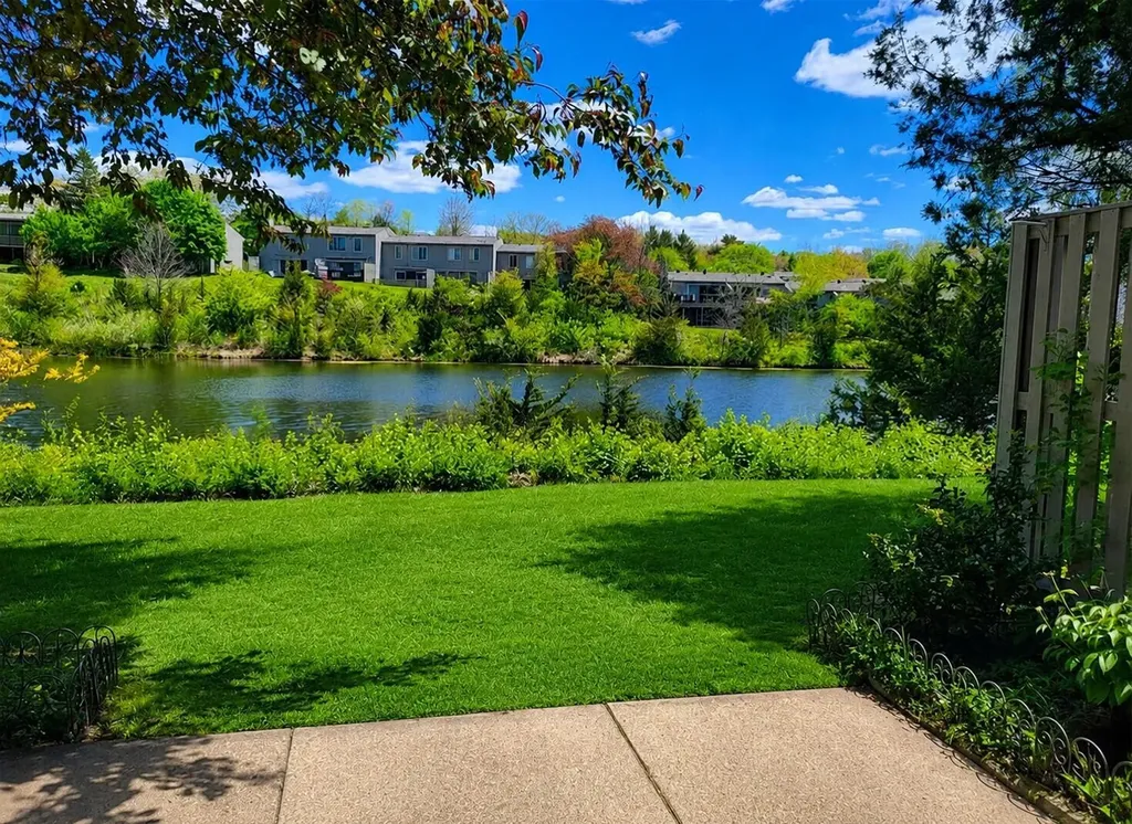 740 Peninsula Court Ann Arbor City MI 48105