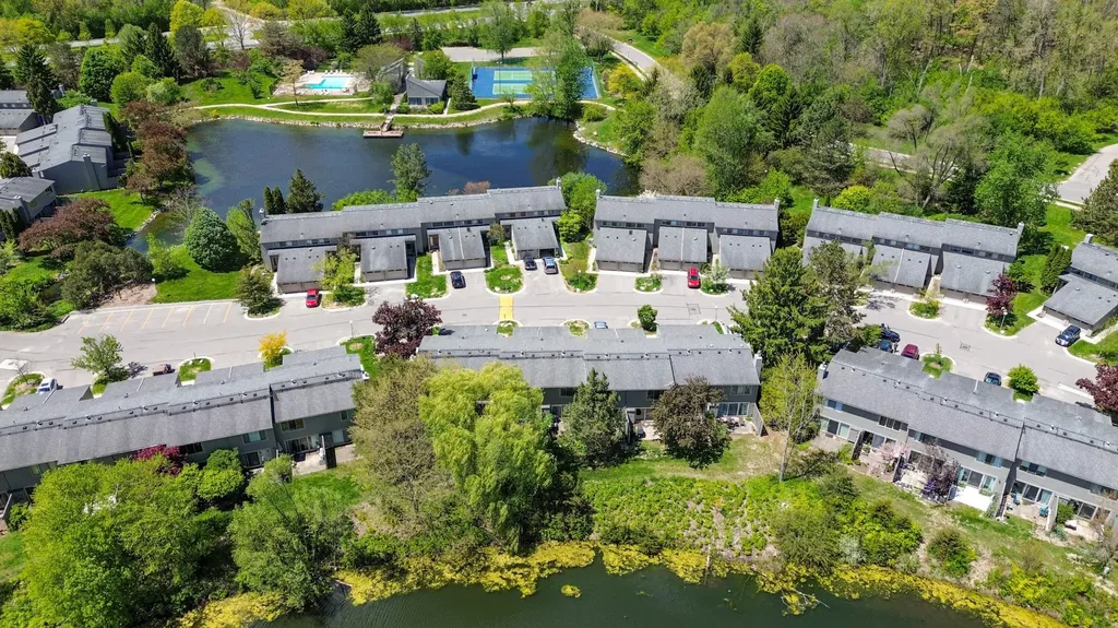 740 Peninsula Court Ann Arbor City MI 48105