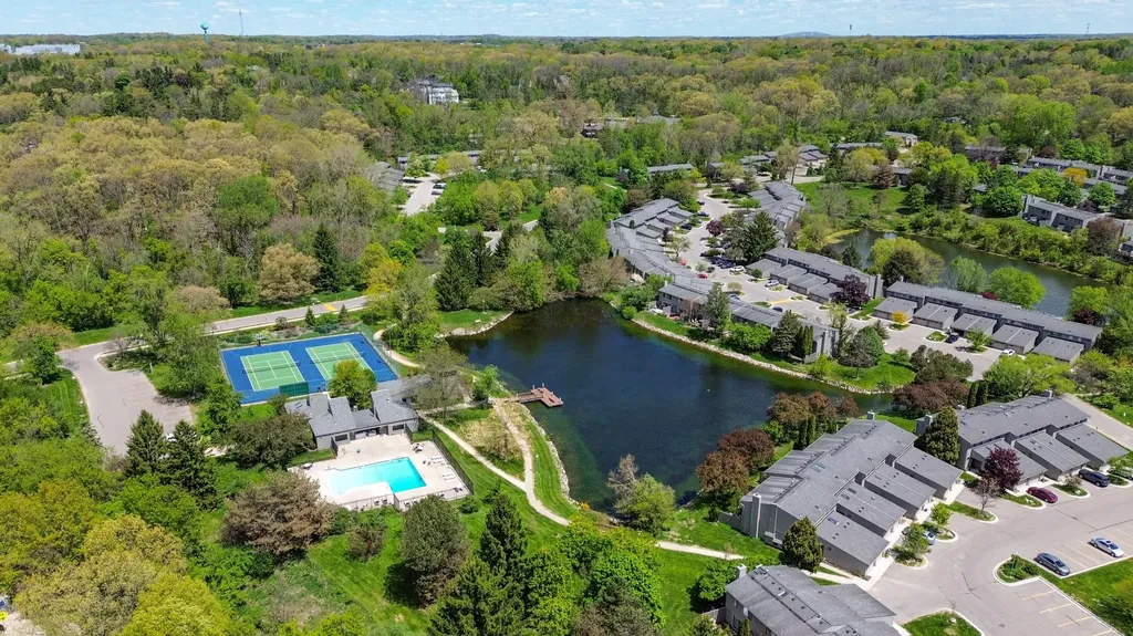 740 Peninsula Court Ann Arbor City MI 48105
