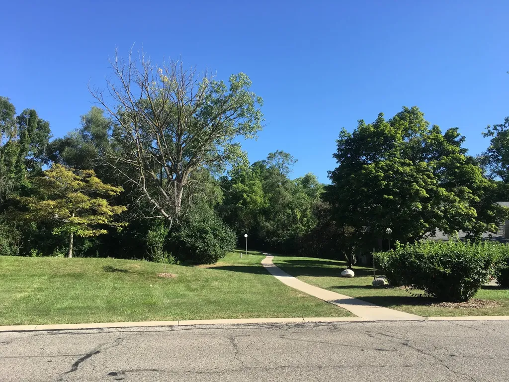 740 Peninsula Court Ann Arbor City MI 48105