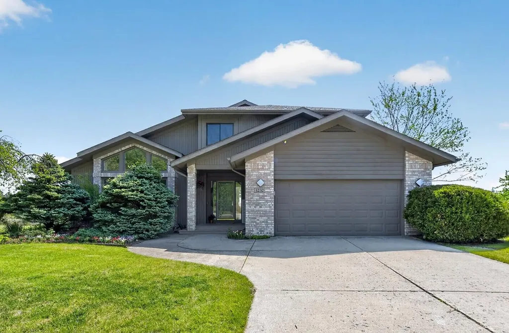 3232 Bellflower Court Scio Township MI 48103