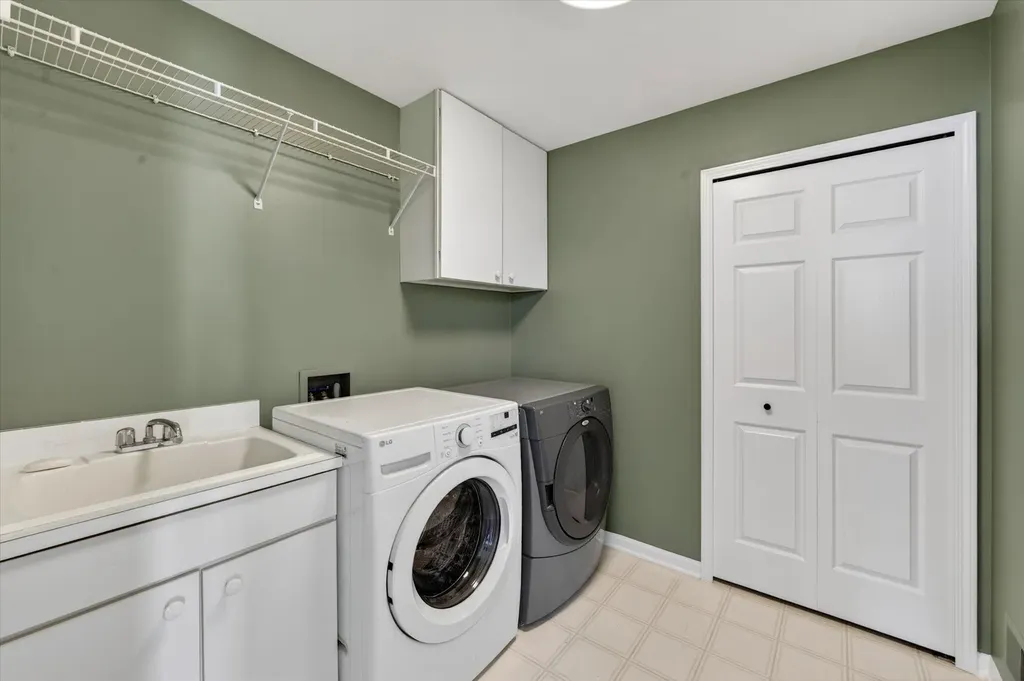 3232 Bellflower Court Scio Township MI 48103