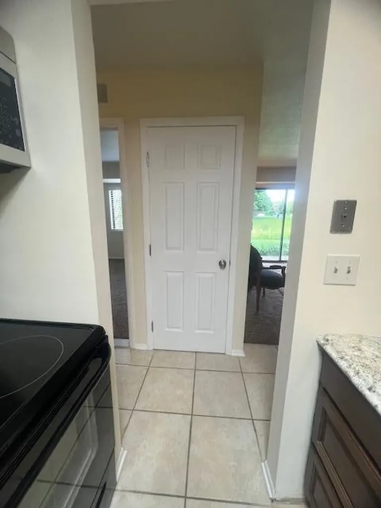1472 W Chateau Vert Street Ypsilanti Charter Township MI 48197