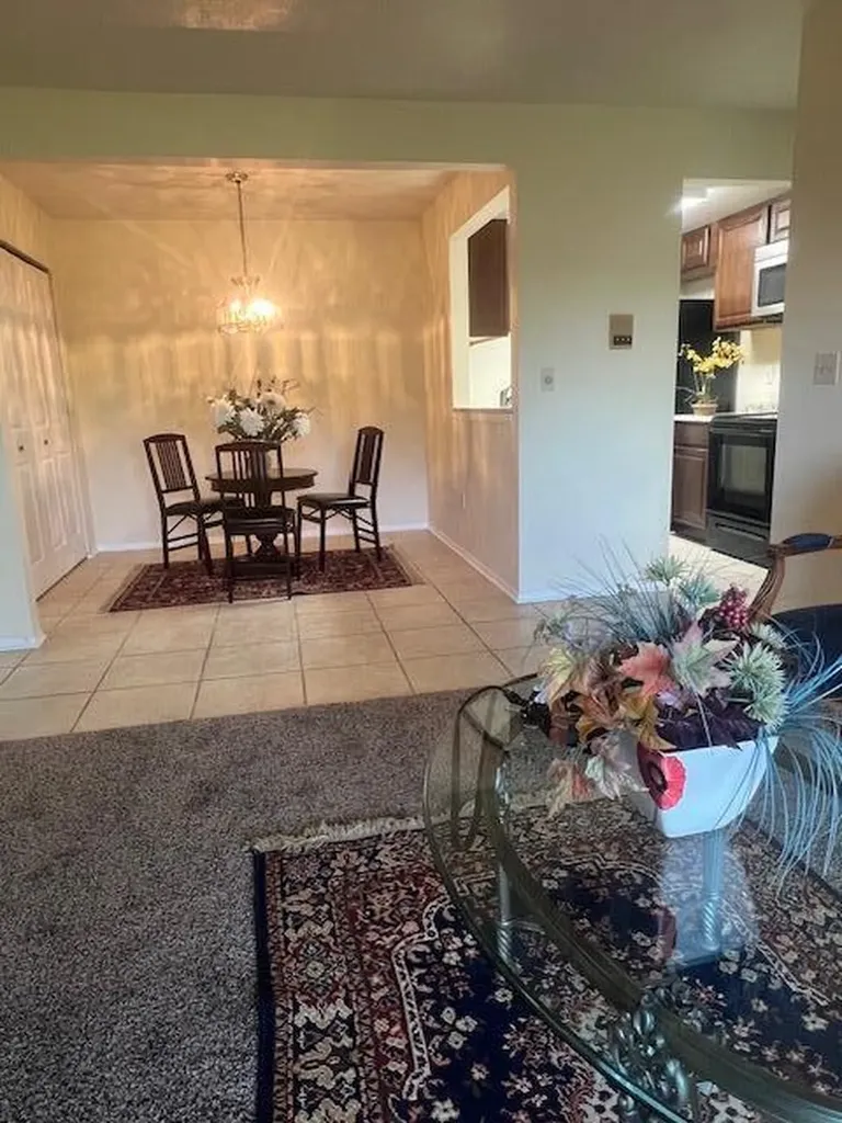 1472 W Chateau Vert Street Ypsilanti Charter Township MI 48197