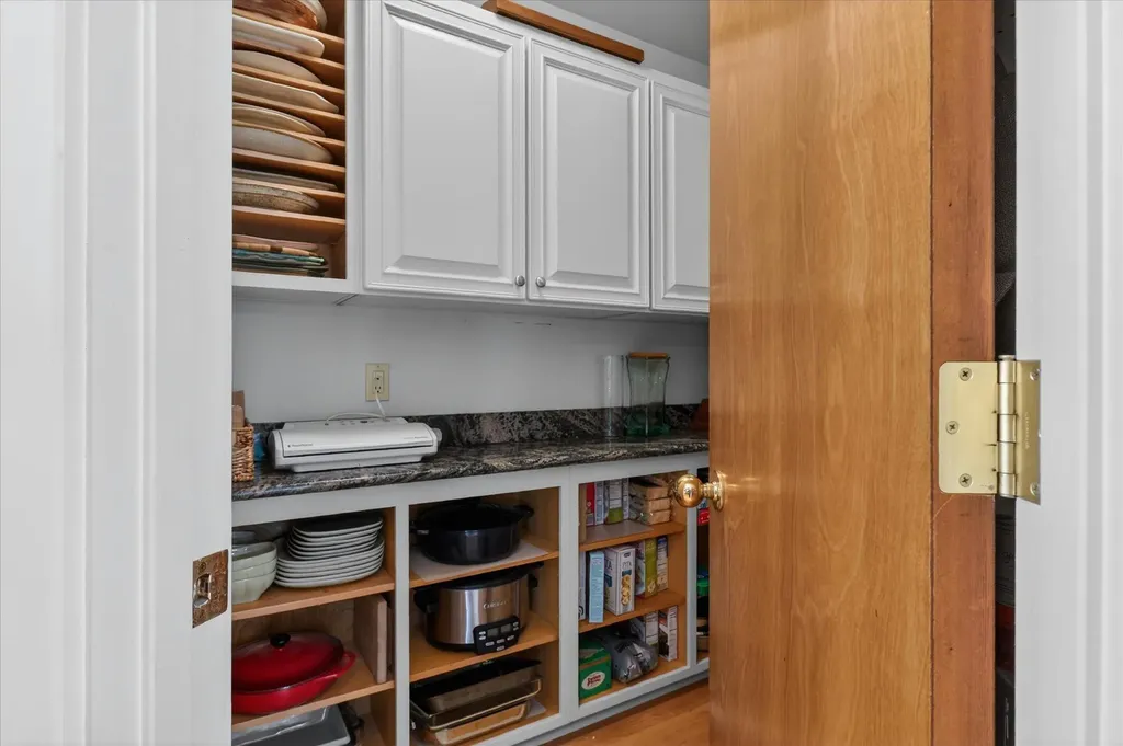 2525 Hickory Road Scio Township MI 48103