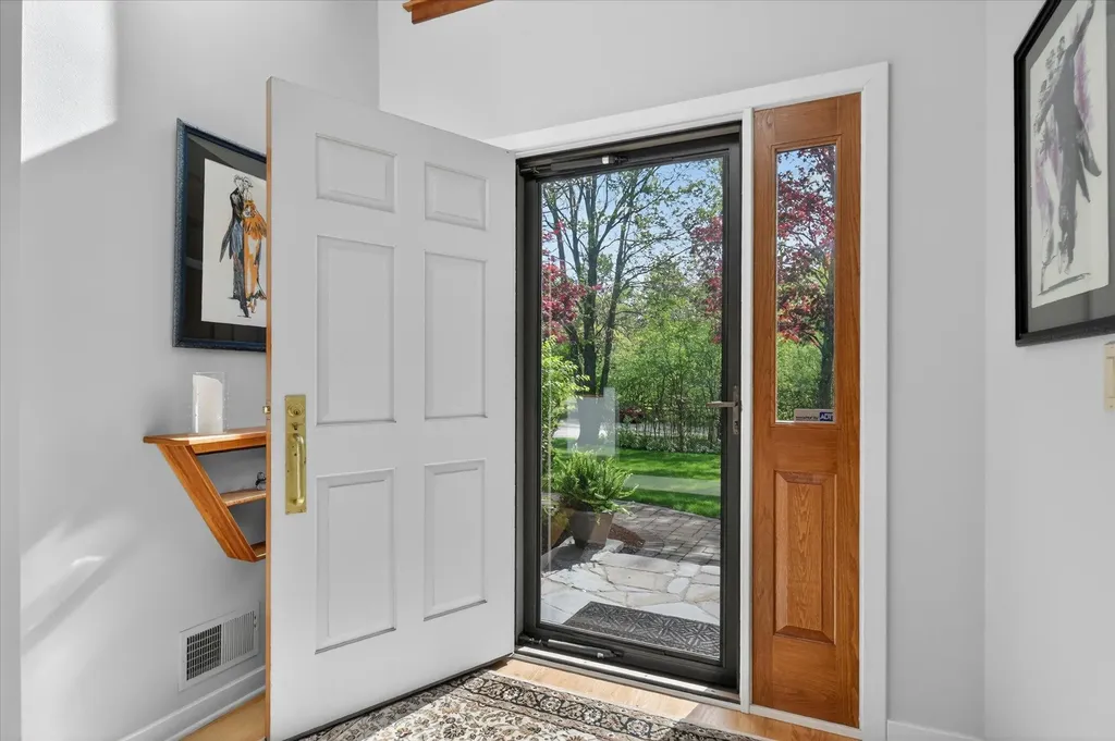 2525 Hickory Road Scio Township MI 48103
