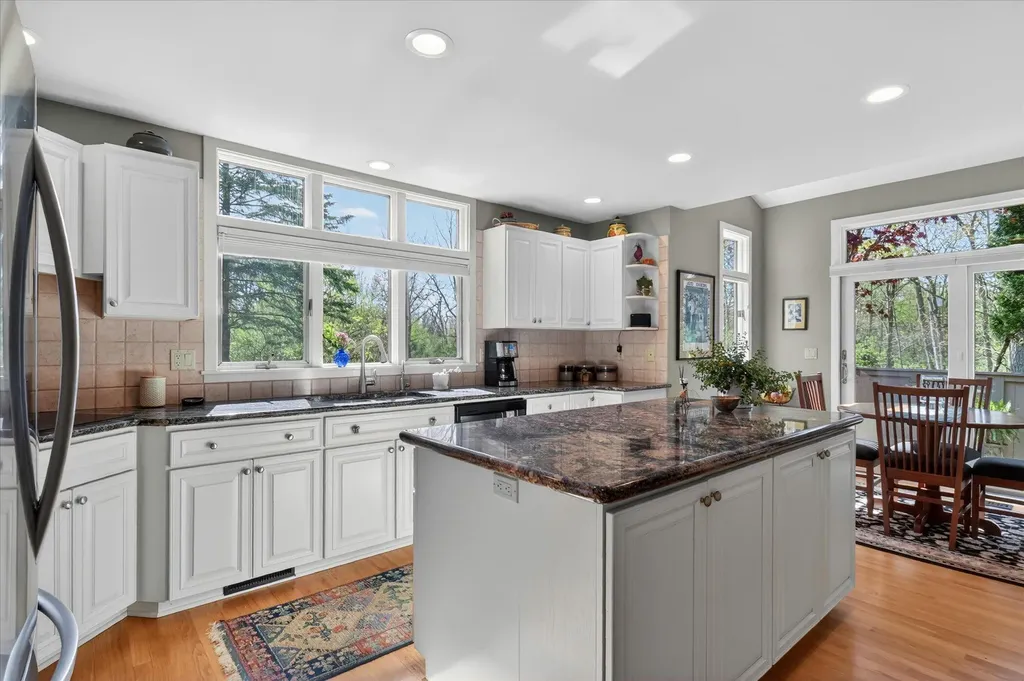 2525 Hickory Road Scio Township MI 48103