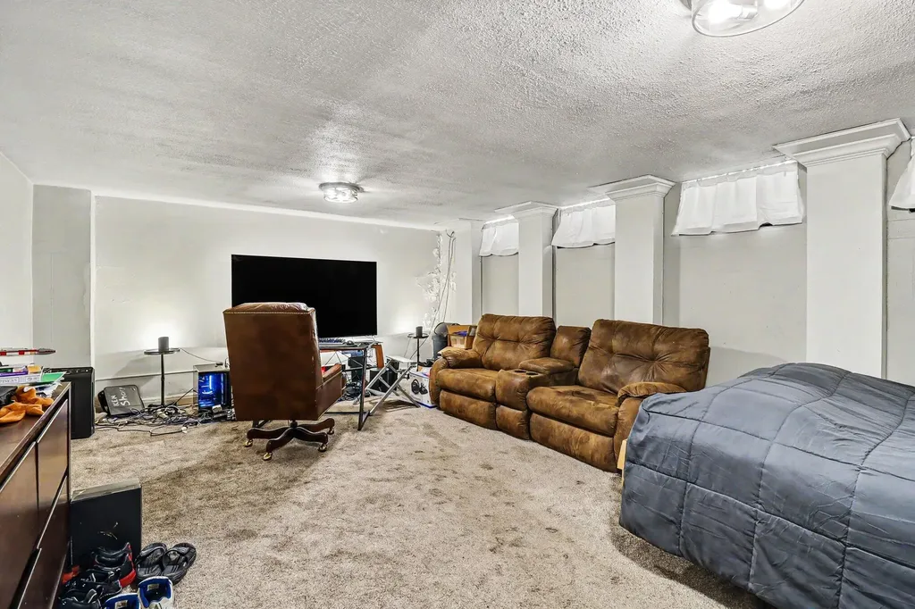 19181 Berkeley Road Detroit City MI 48221
