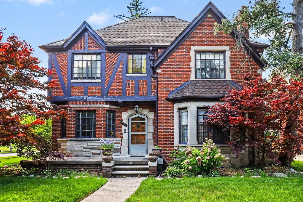 19181 Berkeley Road Detroit City MI 48221
