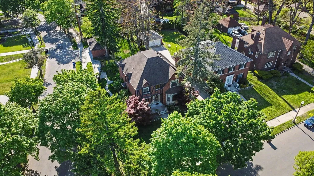 19181 Berkeley Road Detroit City MI 48221