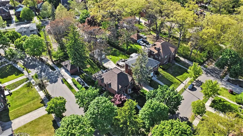 19181 Berkeley Road Detroit City MI 48221