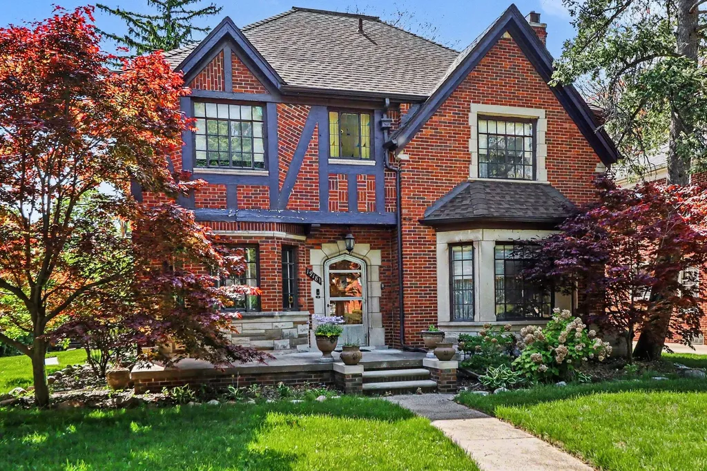 19181 Berkeley Road Detroit City MI 48221